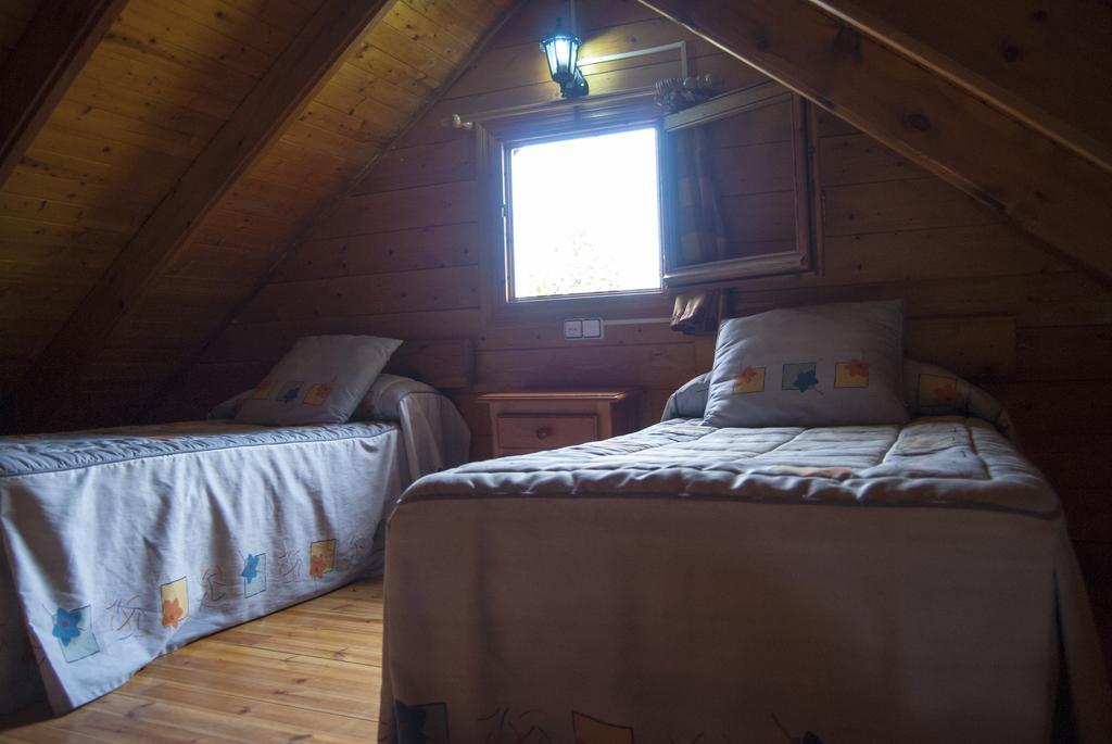 Cabana De Madera La Encina Burunchel Bagian luar foto