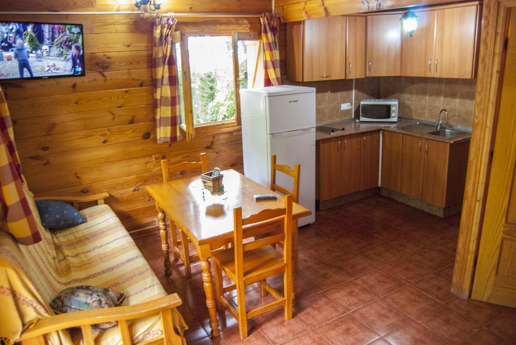 Cabana De Madera La Encina Burunchel Bagian luar foto