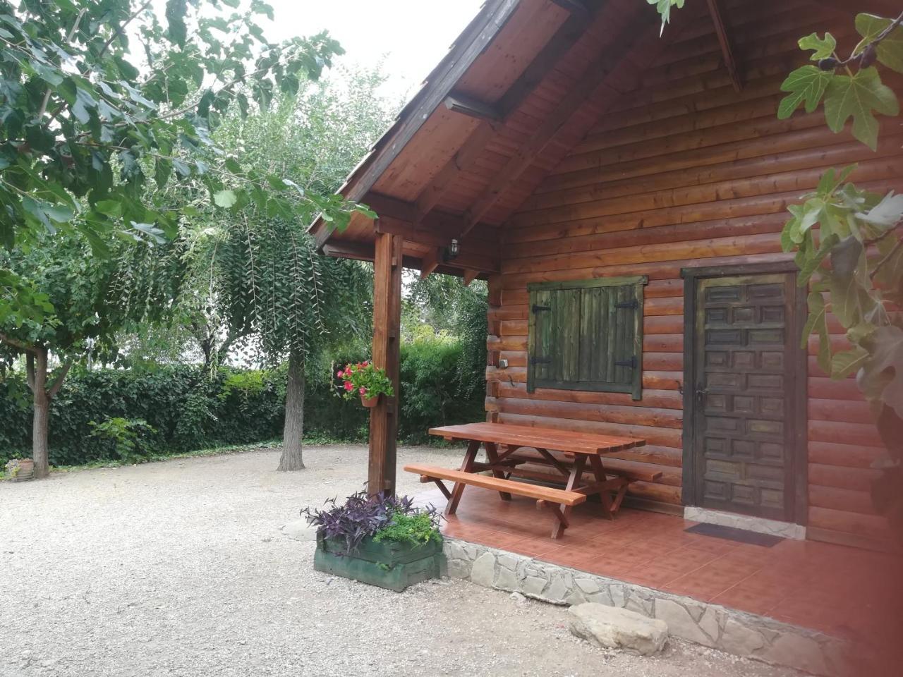 Cabana De Madera La Encina Burunchel Bagian luar foto